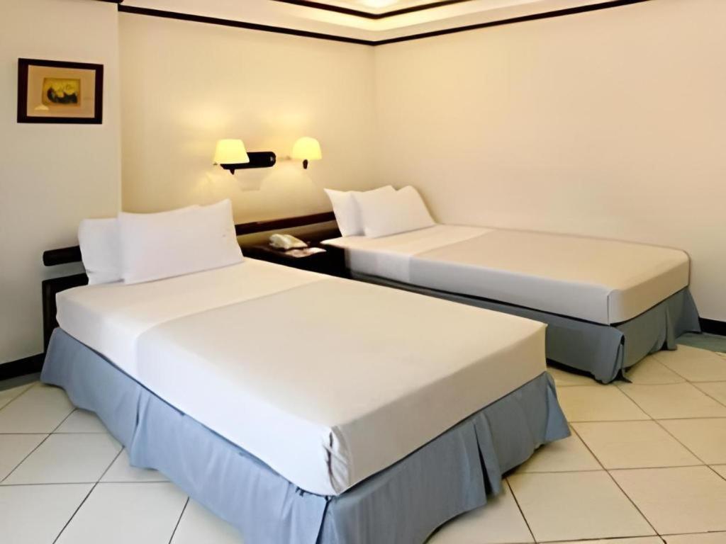 Soledad Suites Panglao Eksteriør billede