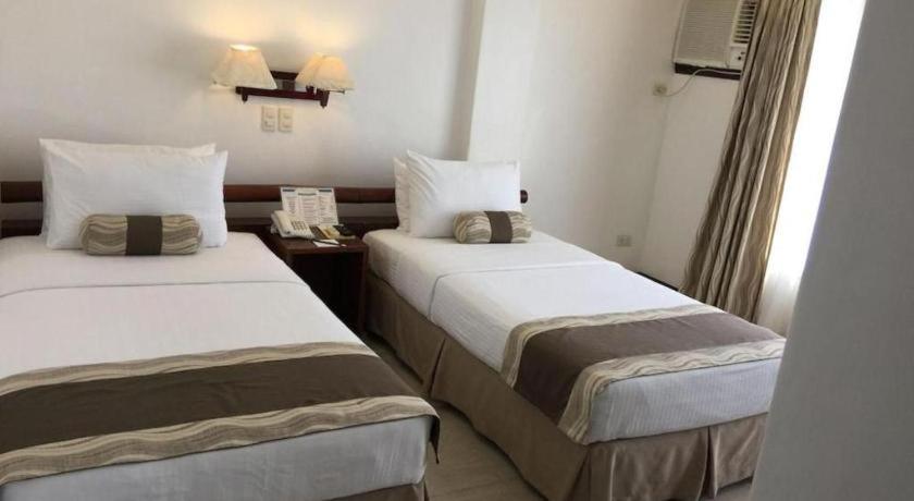 Soledad Suites Panglao Eksteriør billede