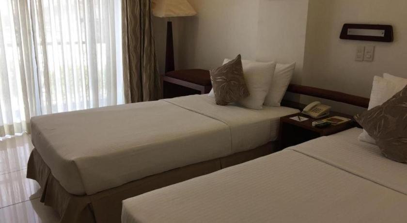 Soledad Suites Panglao Eksteriør billede