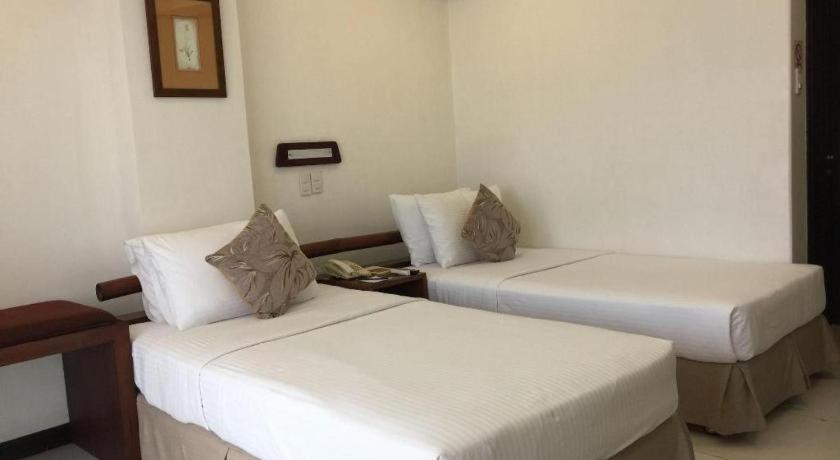 Soledad Suites Panglao Eksteriør billede